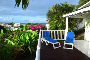 LE LAGON BLEU, BUNGALOWS Vue sur MER , 350 m de la plage
